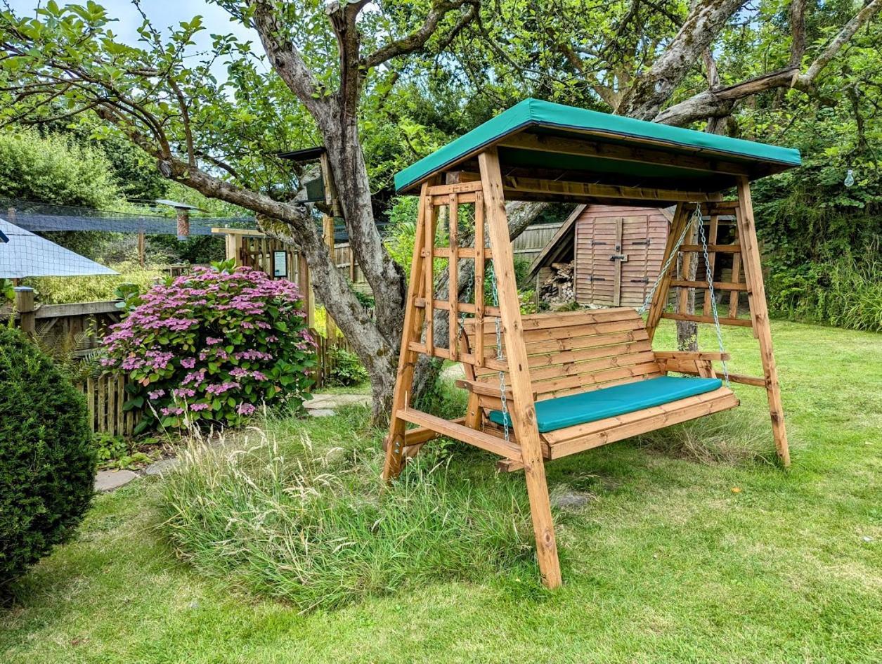 'Monktonmead Lodge' In Secluded Setting, With Private Indoor Pool. Ryde  Εξωτερικό φωτογραφία